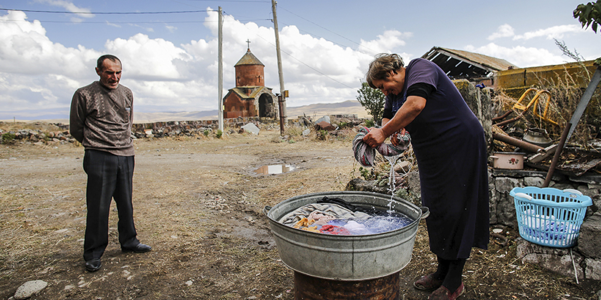 Армения в 2020-ом пикирует в глубочайший экономический кризис