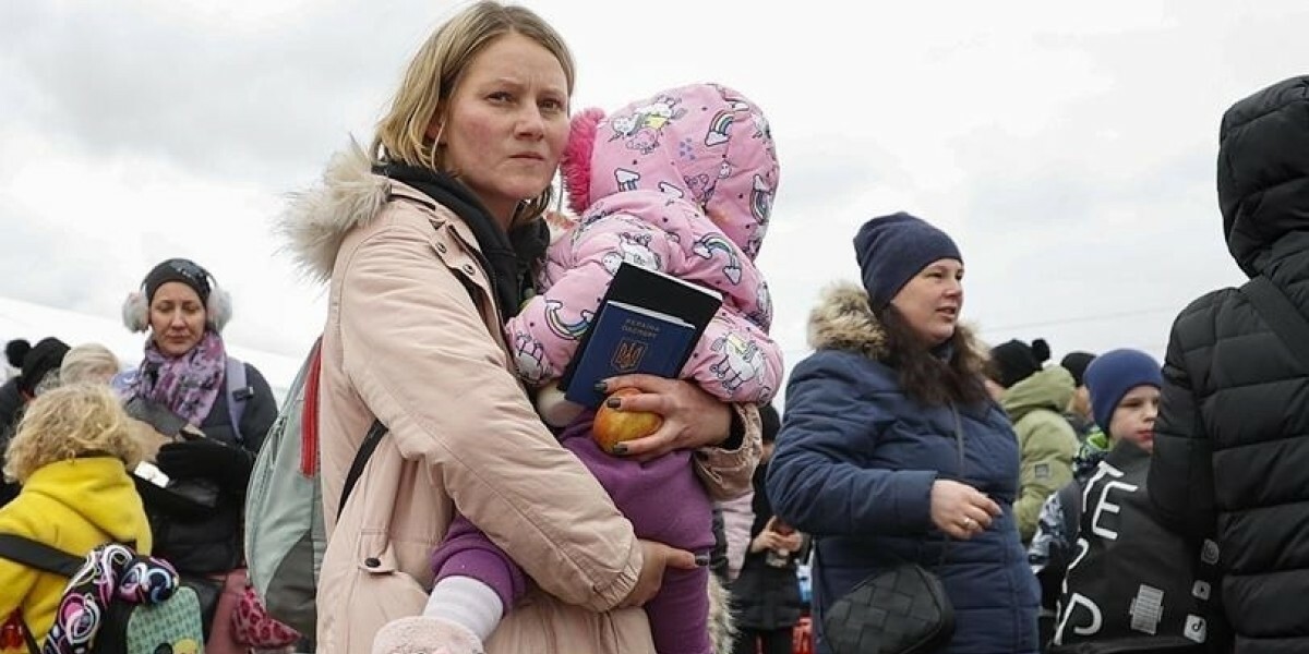 Украинское общество учится жить в экстремальных условиях - Павел Лакийчук  