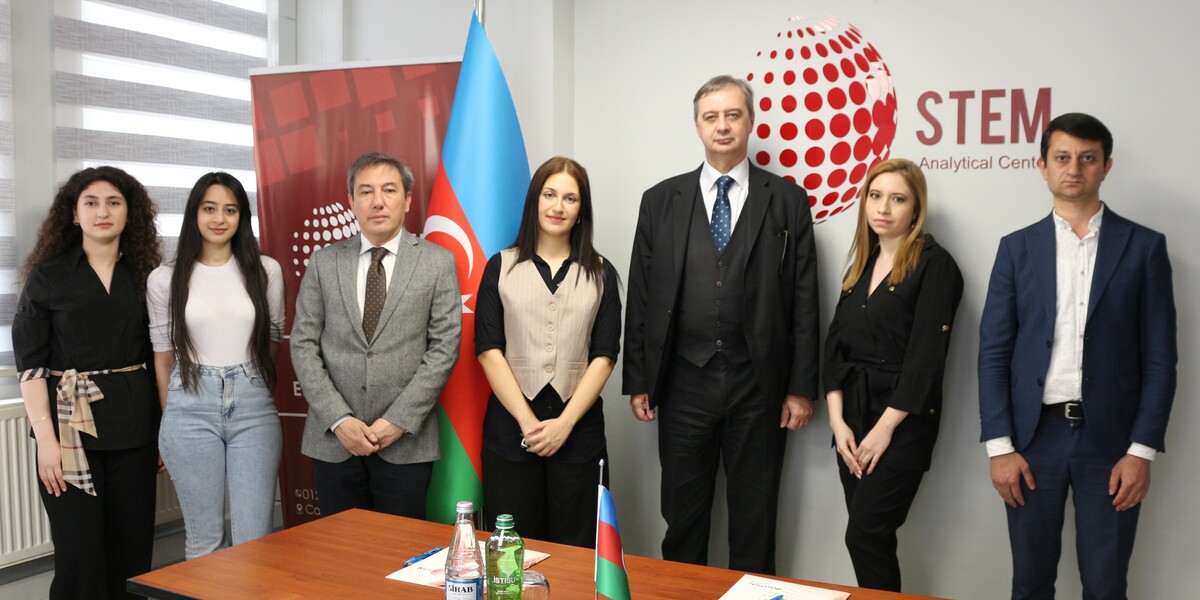 В аналитическом центре STEM прошла встреча с профессором Юлианом Кифу