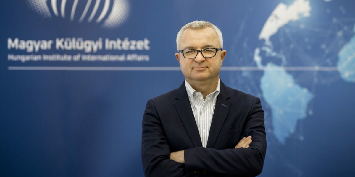 Как Венгрия будет взаимодействовать с портами тюркских стран? – поясняет профессор Ласло Васа