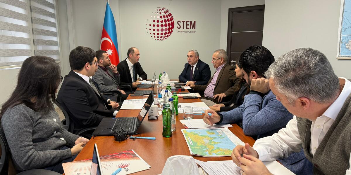 В STEM состоялась дискуссия о взаимодействии Азербайджана со странами ЦА в информационной сфере 