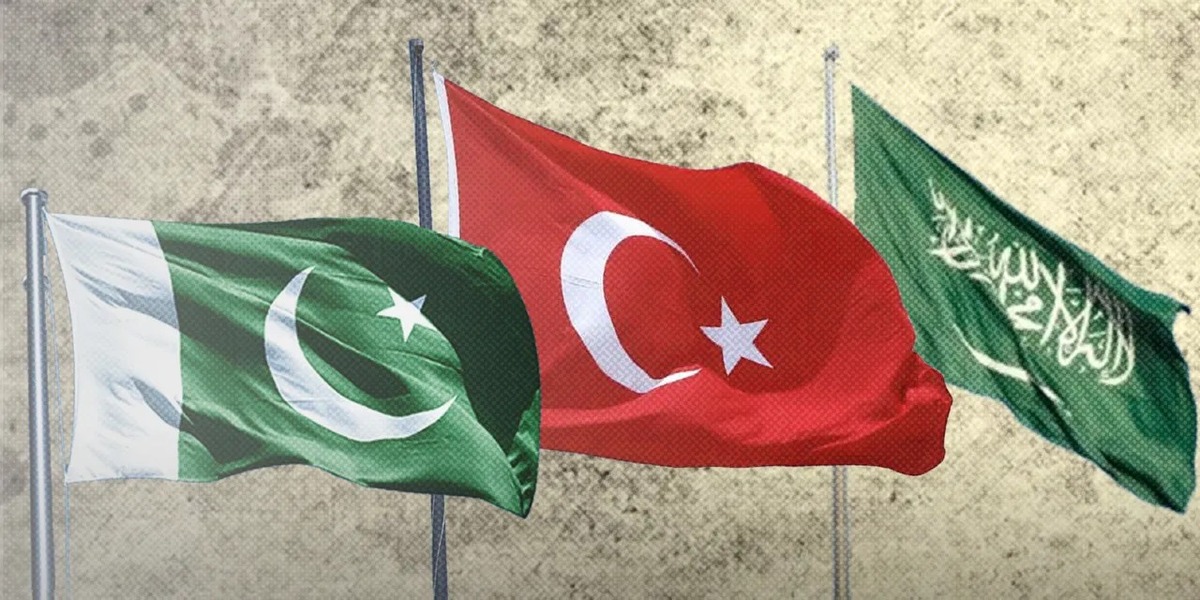 Турция, Пакистан и Саудовская Аравия обсуждают возможность трехстороннего оборонного соглашения