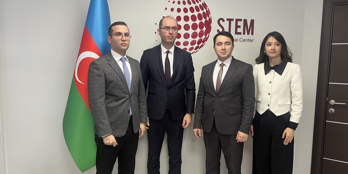 Аналитический центр STEM принял представителей Института стратегических и межрегиональных исследований Узбекистана**