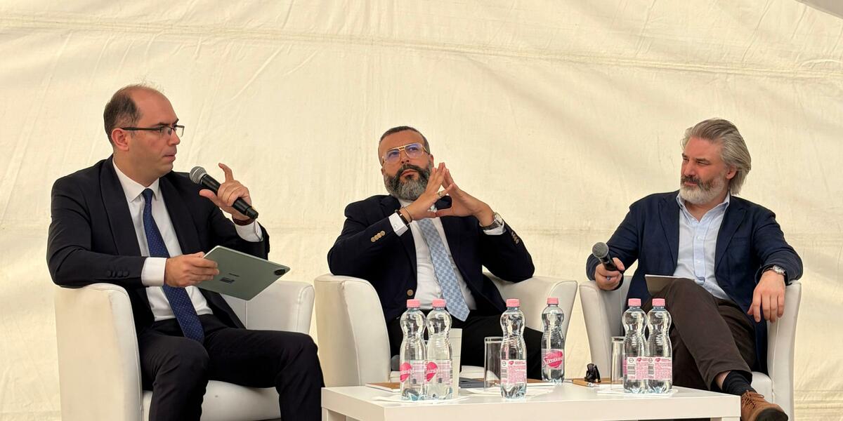 Director of the CASPIA Center Orkhan Yolchuyev Speaks at Ludovika Festival on the Role of Middle Powers in a Fragmenting World